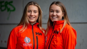 HELLY HANSEN-VINNERE 2020: Nora Edland og Pia Dahl Andersen ble vinnere av den første Helly Hansen Youth Award i 2020.