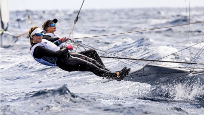 LEDER: Helene Næss og Marie Rønningen imponerer under Lanzarote Winter Series og leder med sterk og jevn seiling.