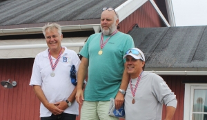 NM-PALLEN: Petter Fjeld vant gull, Reidar Fosse sølv og Kristoffer Spone bronse i Finnjolle-NM.